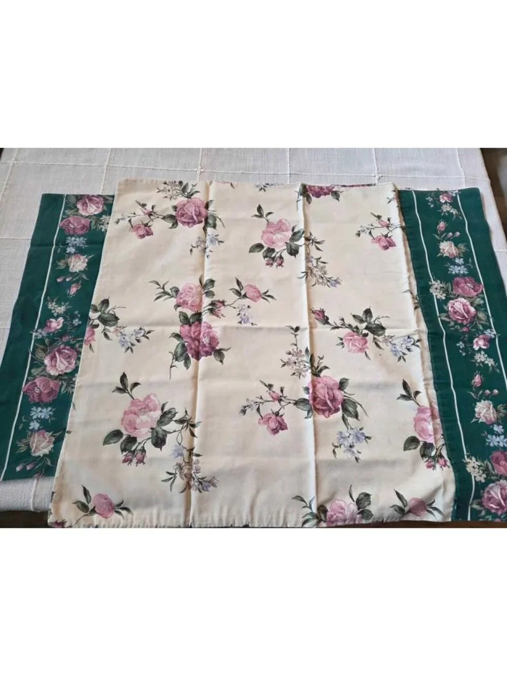Vintage floral pillowcases standard size approximately 23